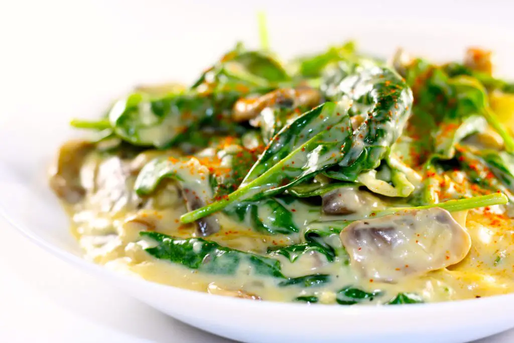 Creamed spinach and mushrooms