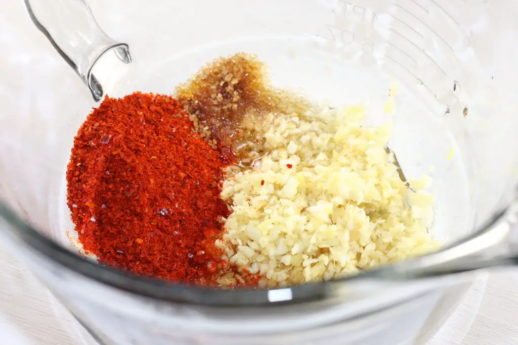 Korean red pepper, garlic, ginger, sugar, rice vinegar, fish sauce