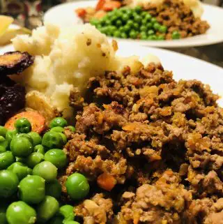 Mince and Tatties with peas and carrots