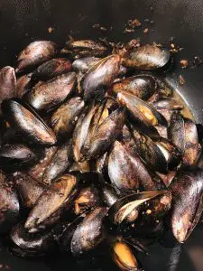 mussels in a saucepan