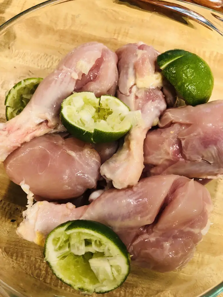 Chicken drumsticks and limes