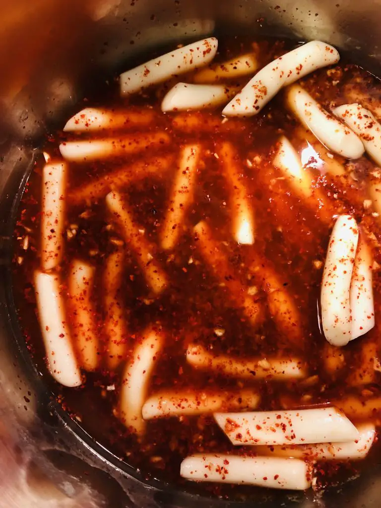 rice cakes in a spicy simmering sauce