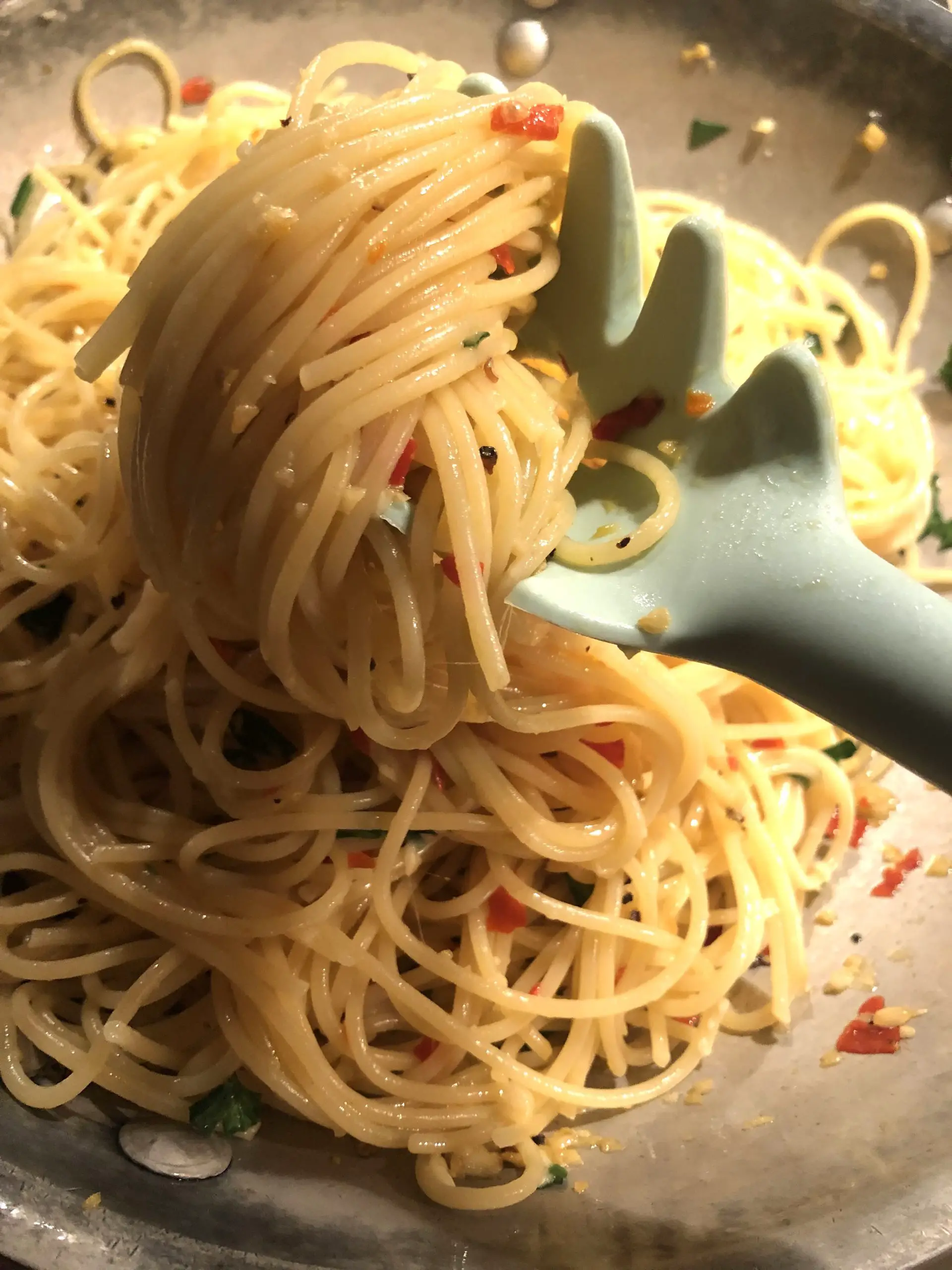 Spaghetti with Lurz silicone spaghetti server