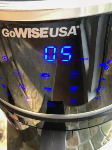 GoWise Air Fryer set at 5 minutes.